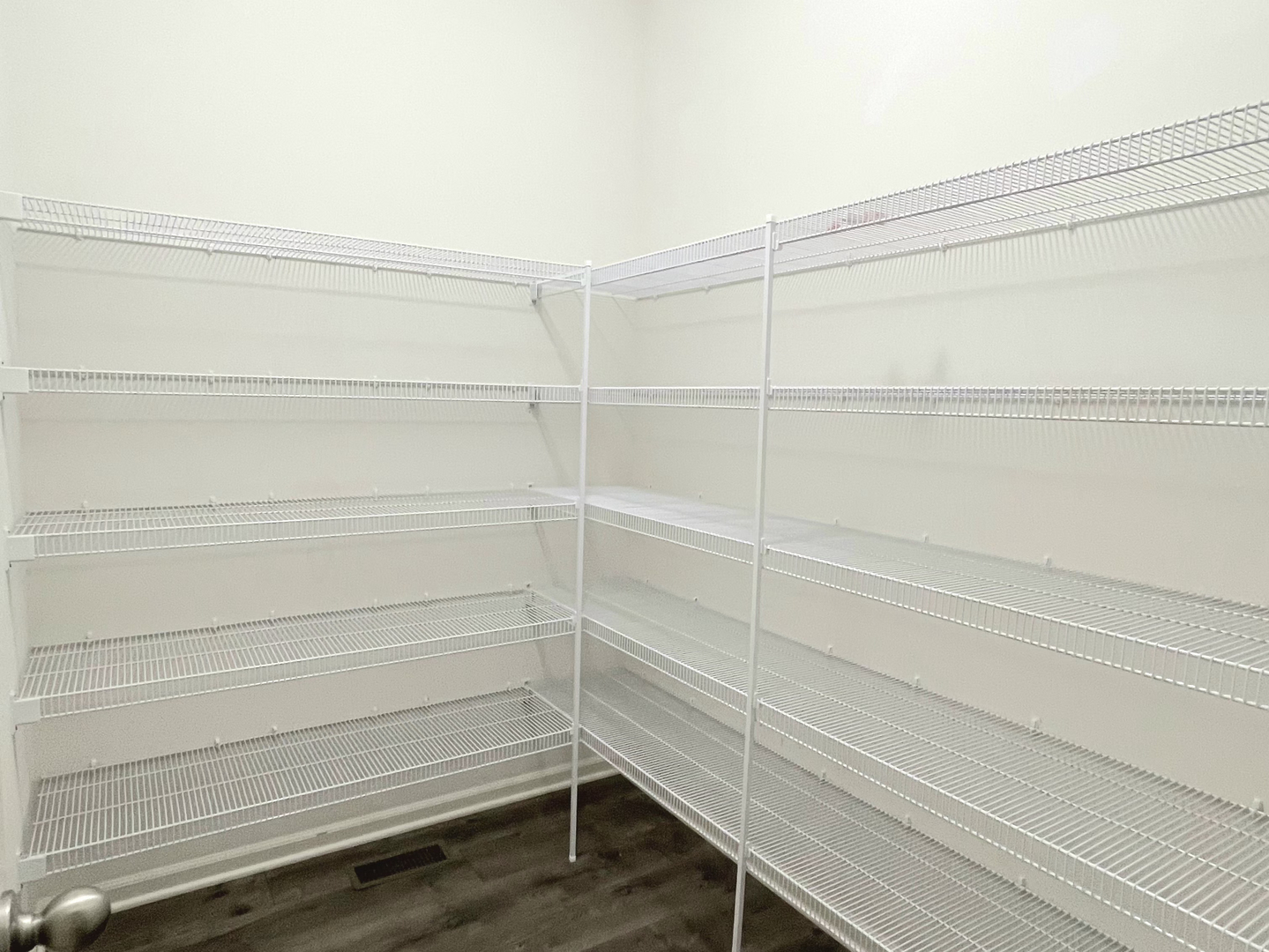 71 Windstone Drive, North Aurora, IL 60542