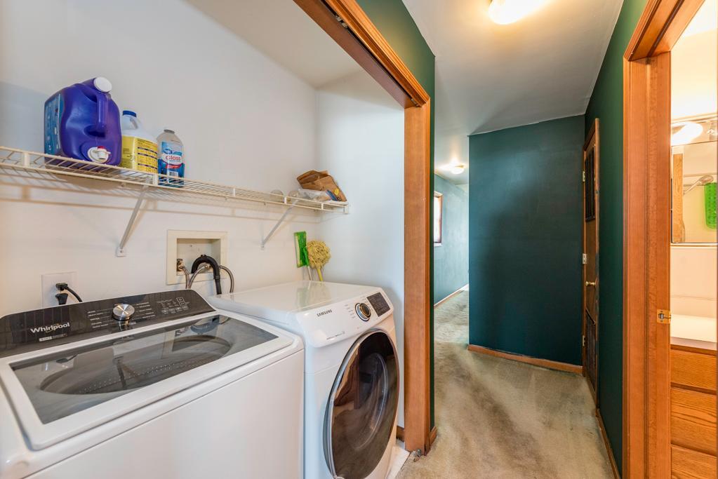 3159 JEANETTE Avenue, Park City, IL 60085