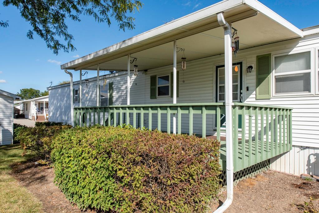 3159 JEANETTE Avenue, Park City, IL 60085