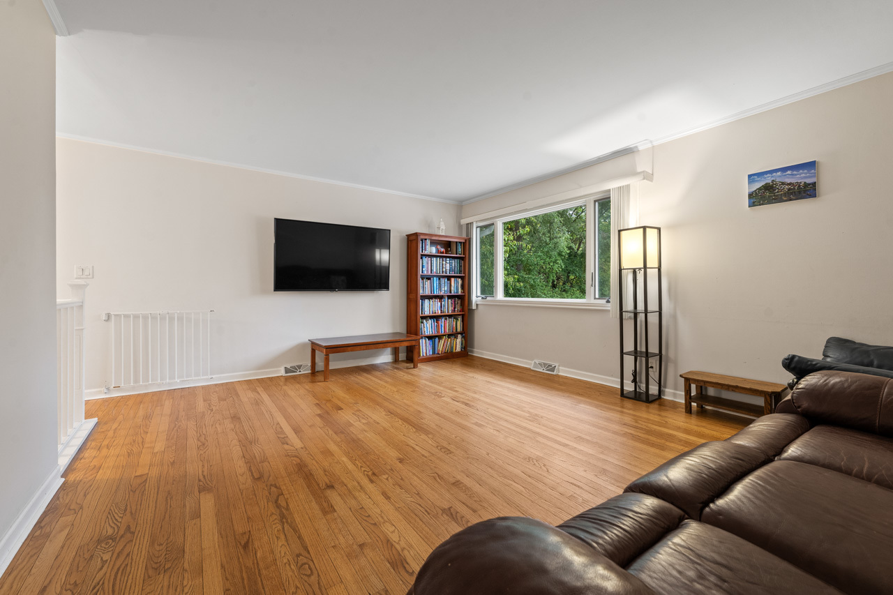 103 S Seebert Street, Cary, IL 60013