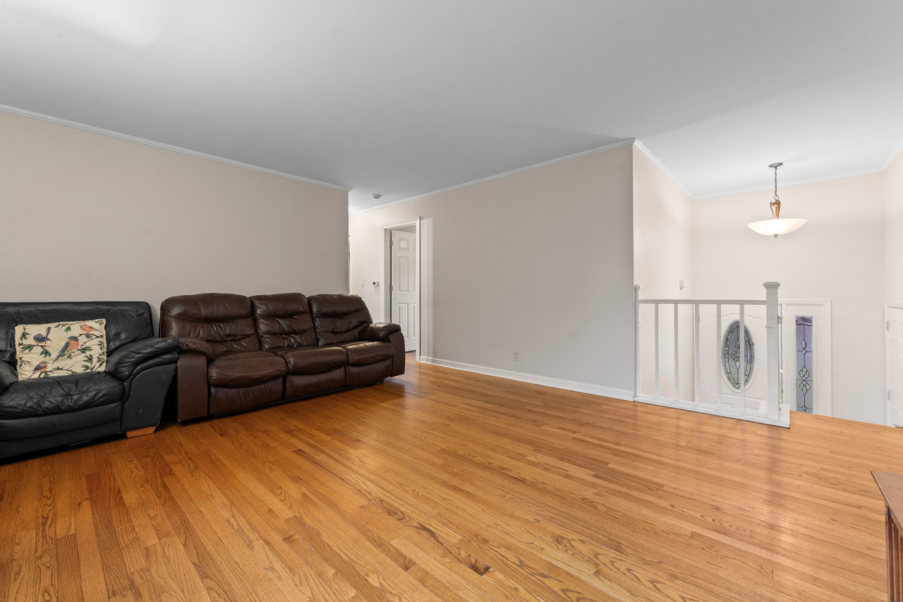 103 S Seebert Street, Cary, IL 60013