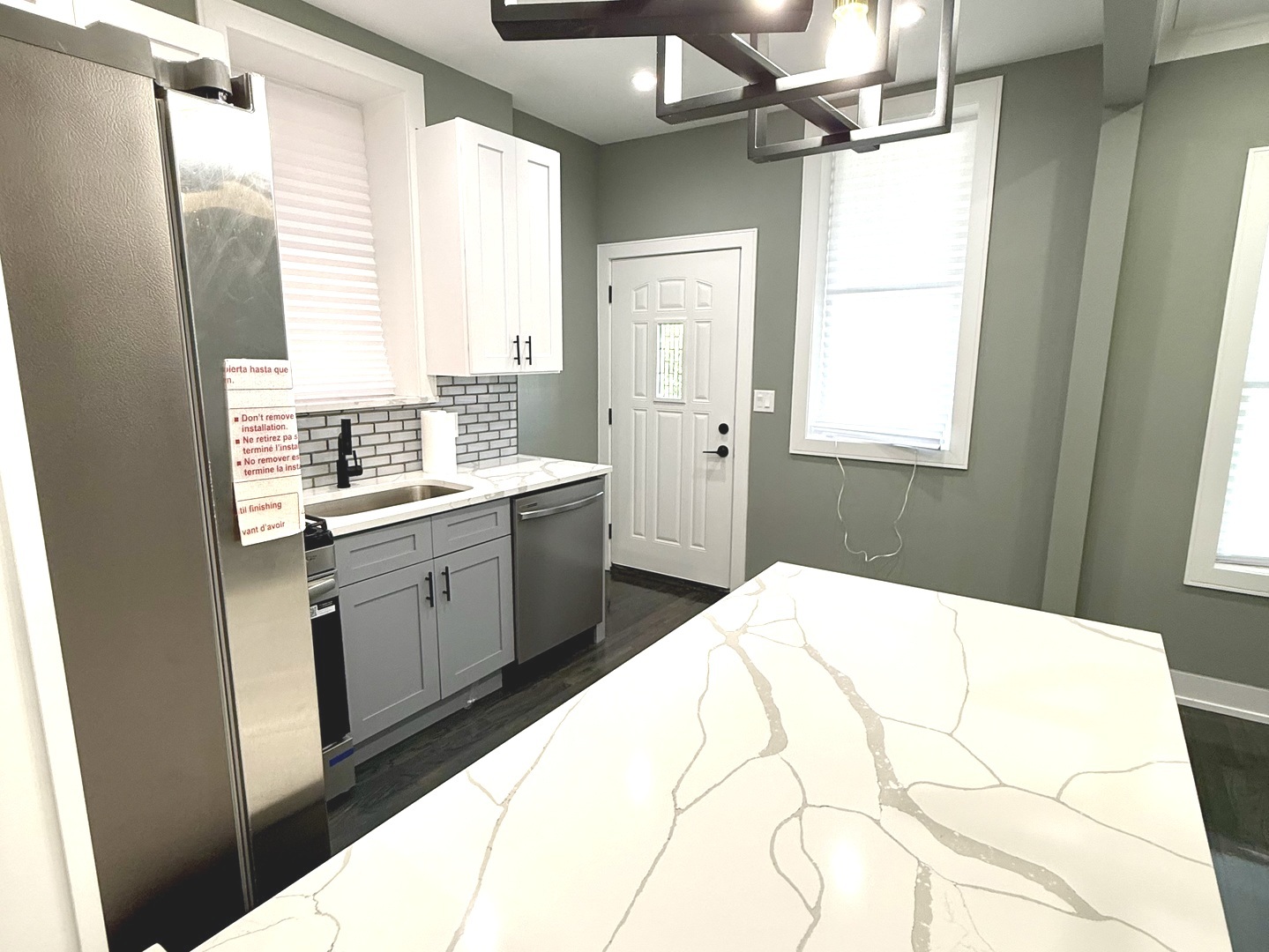 7042 S Eberhart Avenue, Chicago, IL 60637