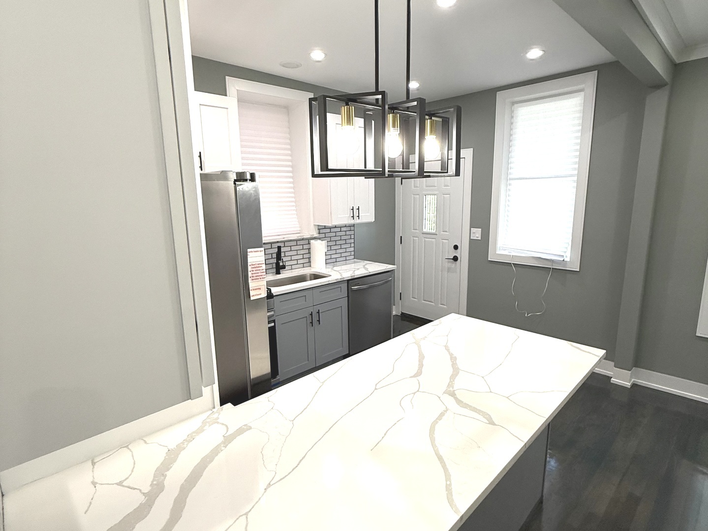 7042 S Eberhart Avenue, Chicago, IL 60637