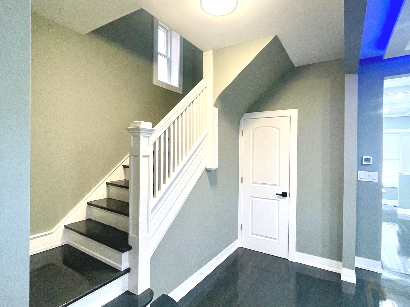 7042 S Eberhart Avenue, Chicago, IL 60637