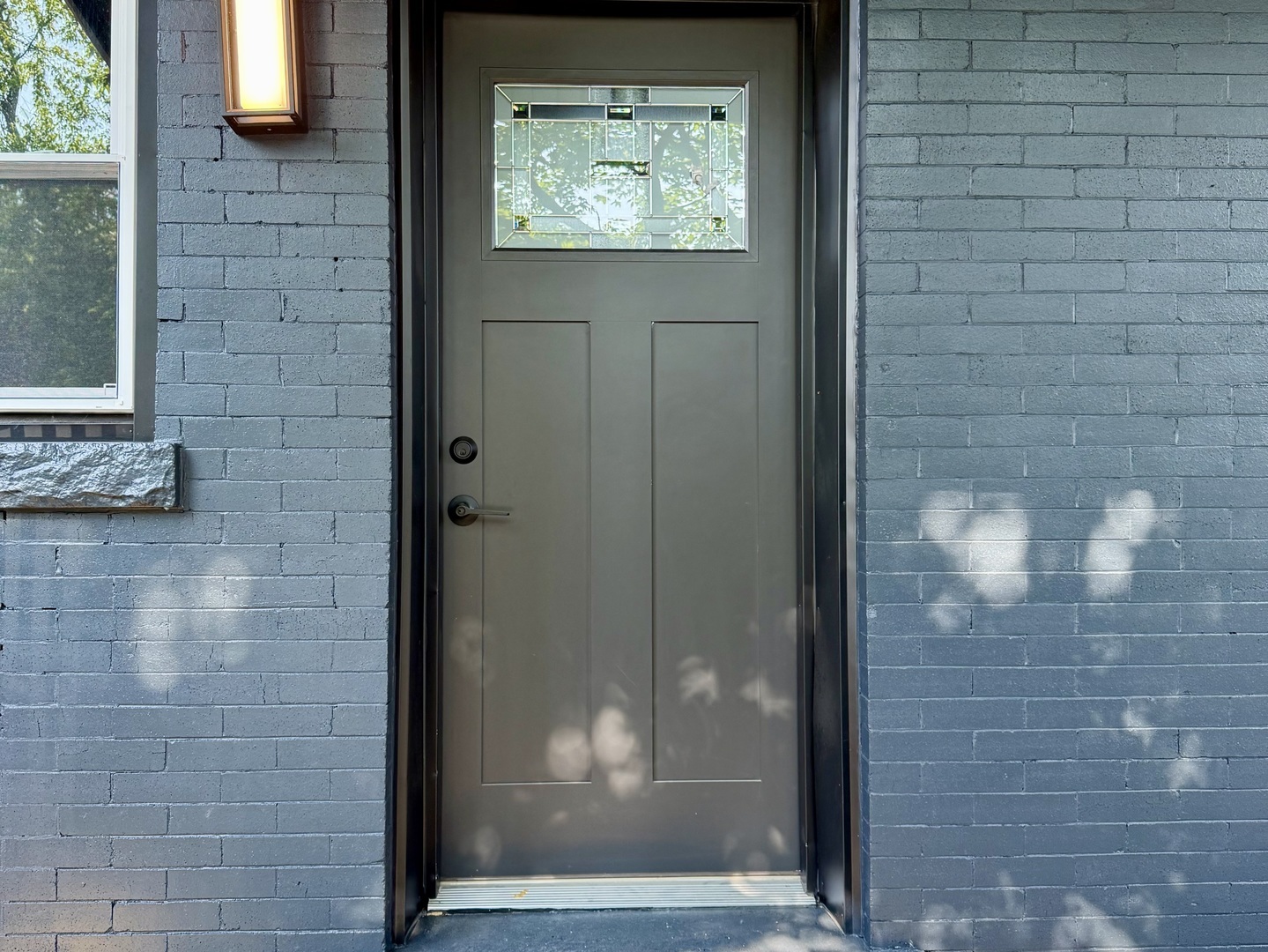 7042 S Eberhart Avenue, Chicago, IL 60637