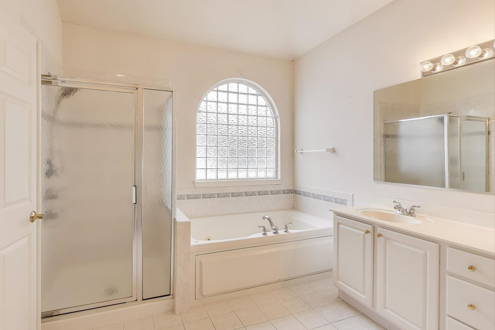 5714 Highland Drive, Palatine, IL 60067