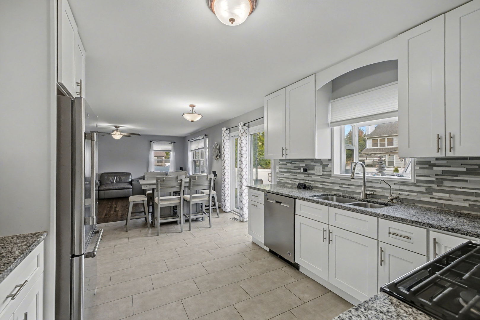 409 Fawn Drive, Oswego, IL 60543