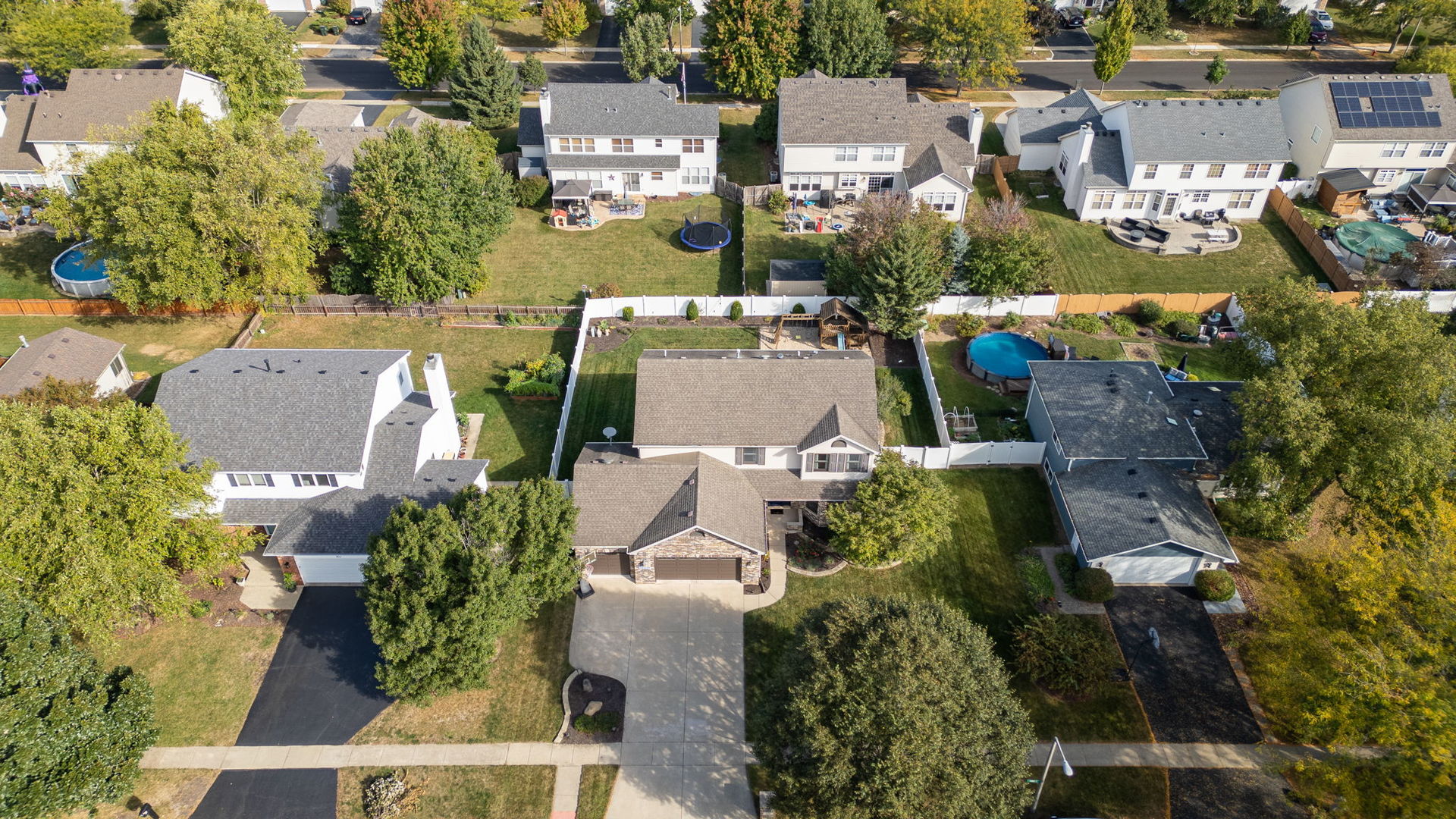 409 Fawn Drive, Oswego, IL 60543