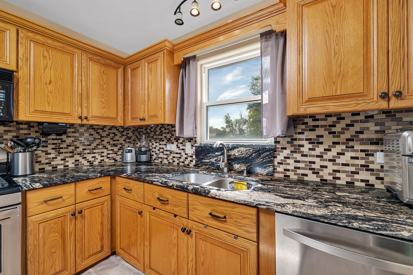 894 Meadowbrook Road, Elwood, IL 60421