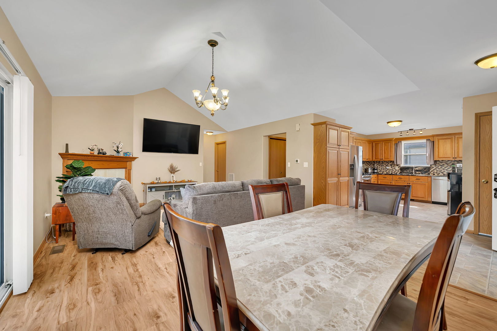 894 Meadowbrook Road, Elwood, IL 60421