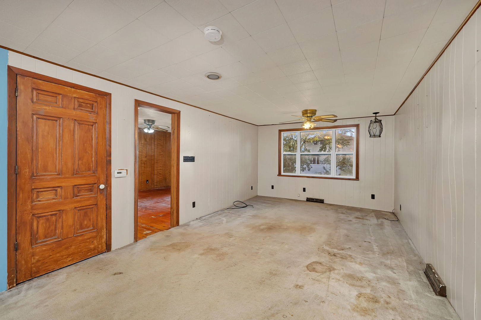 1636 N 4012th Road, Earlville, IL 60518