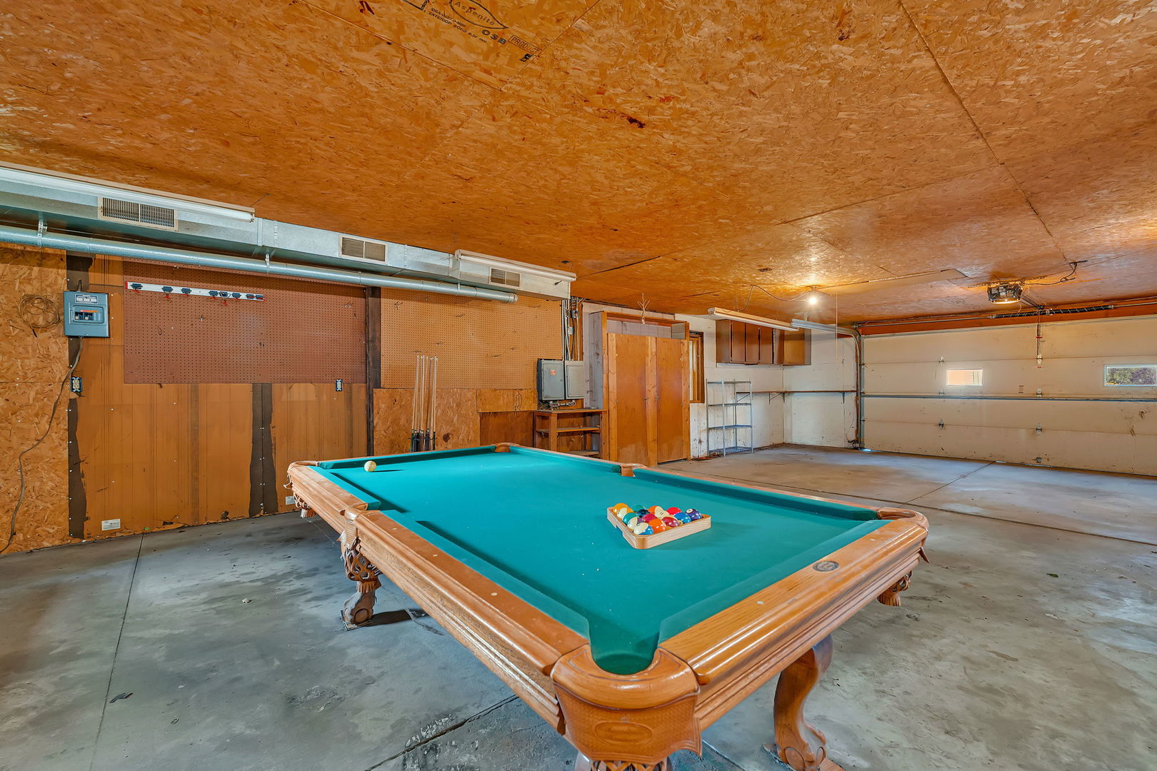 1636 N 4012th Road, Earlville, IL 60518