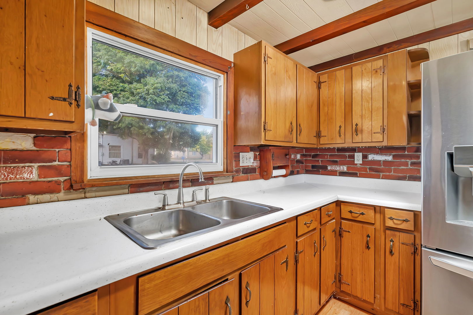 1636 N 4012th Road, Earlville, IL 60518