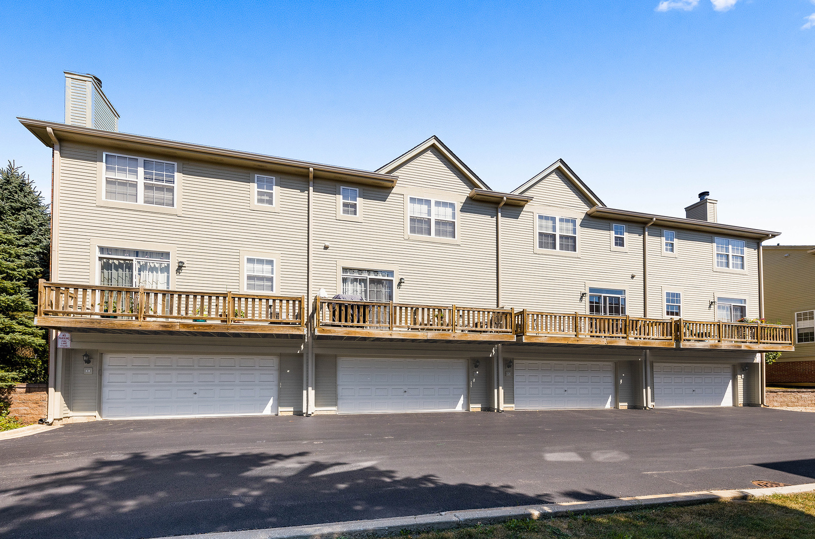 0S044 Lee Court, Winfield, IL 60190