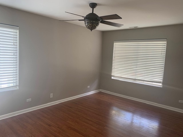 312 BUNKER HILL Circle, Aurora, IL 60504