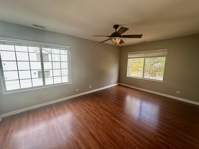 312 BUNKER HILL Circle, Aurora, IL 60504