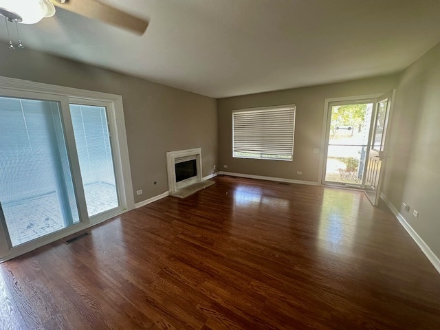 312 BUNKER HILL Circle, Aurora, IL 60504