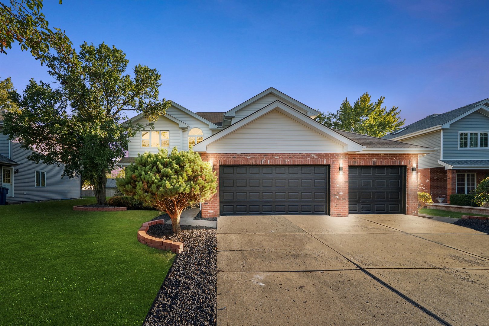 5345 Stanford Lane, Matteson, IL 60443