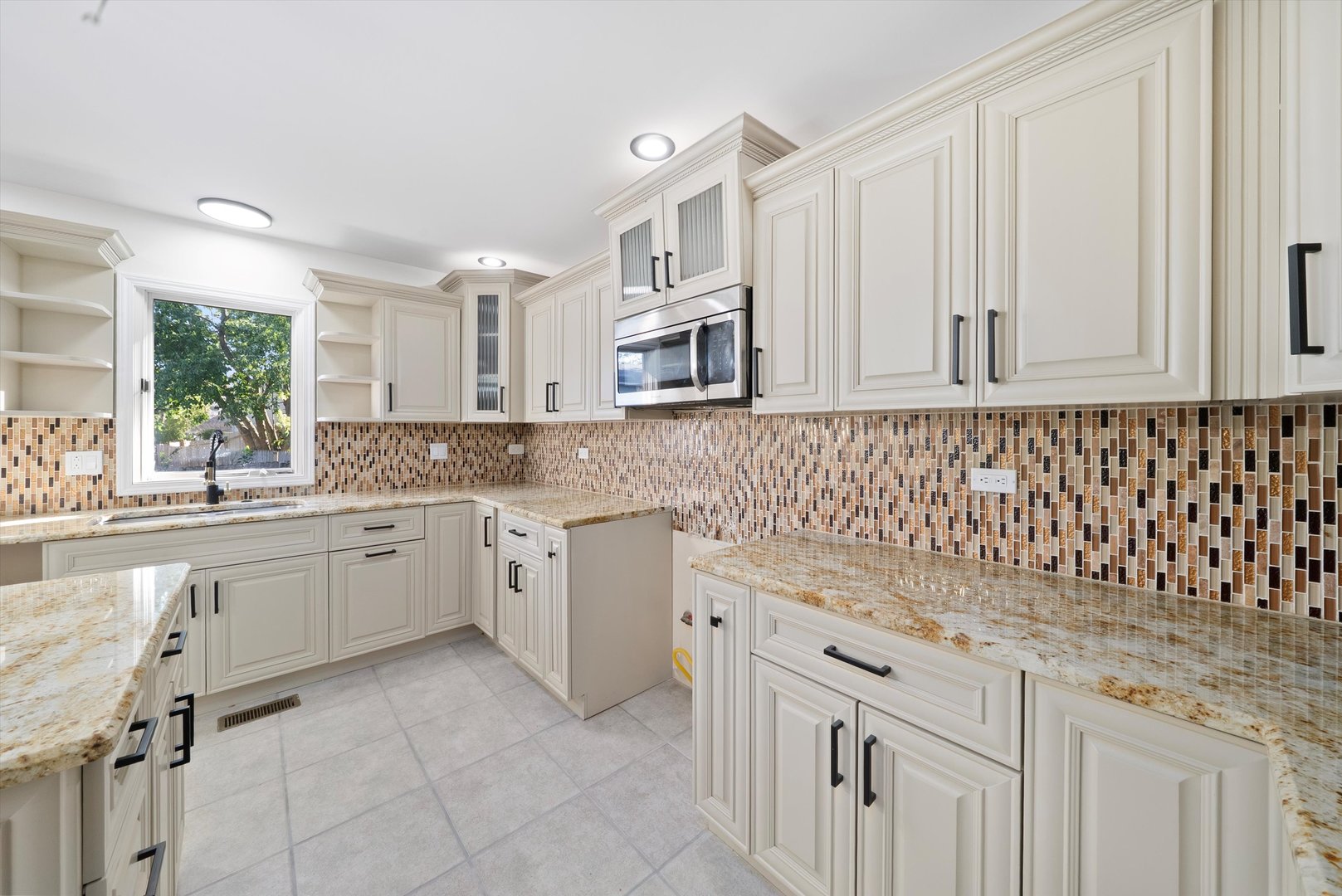 5345 Stanford Lane, Matteson, IL 60443