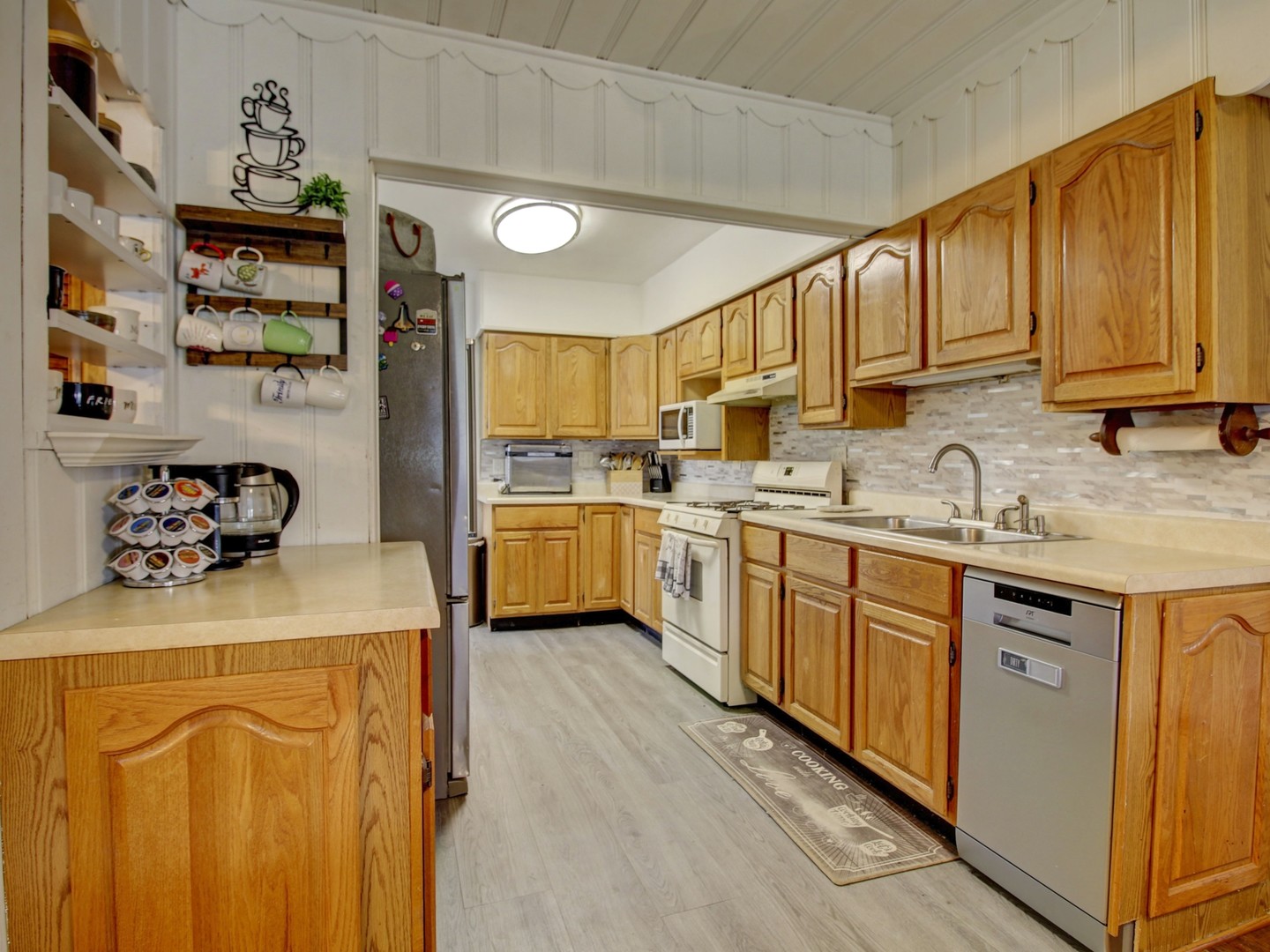 305 S Adams Street, Westmont, IL 60559