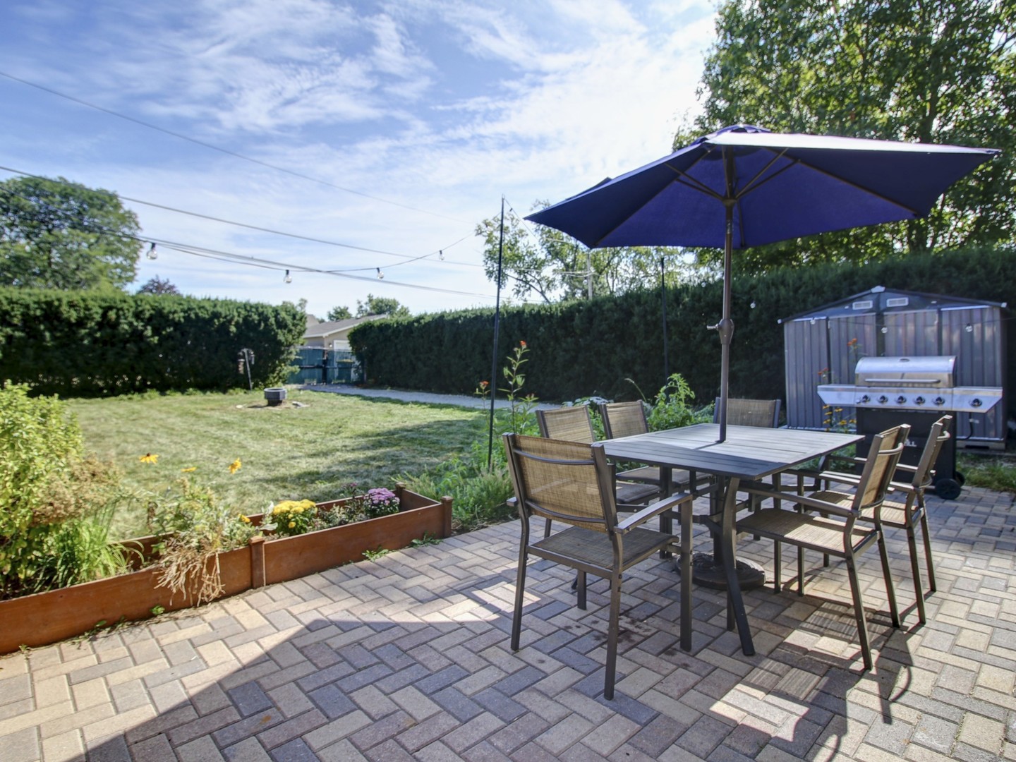 305 S Adams Street, Westmont, IL 60559