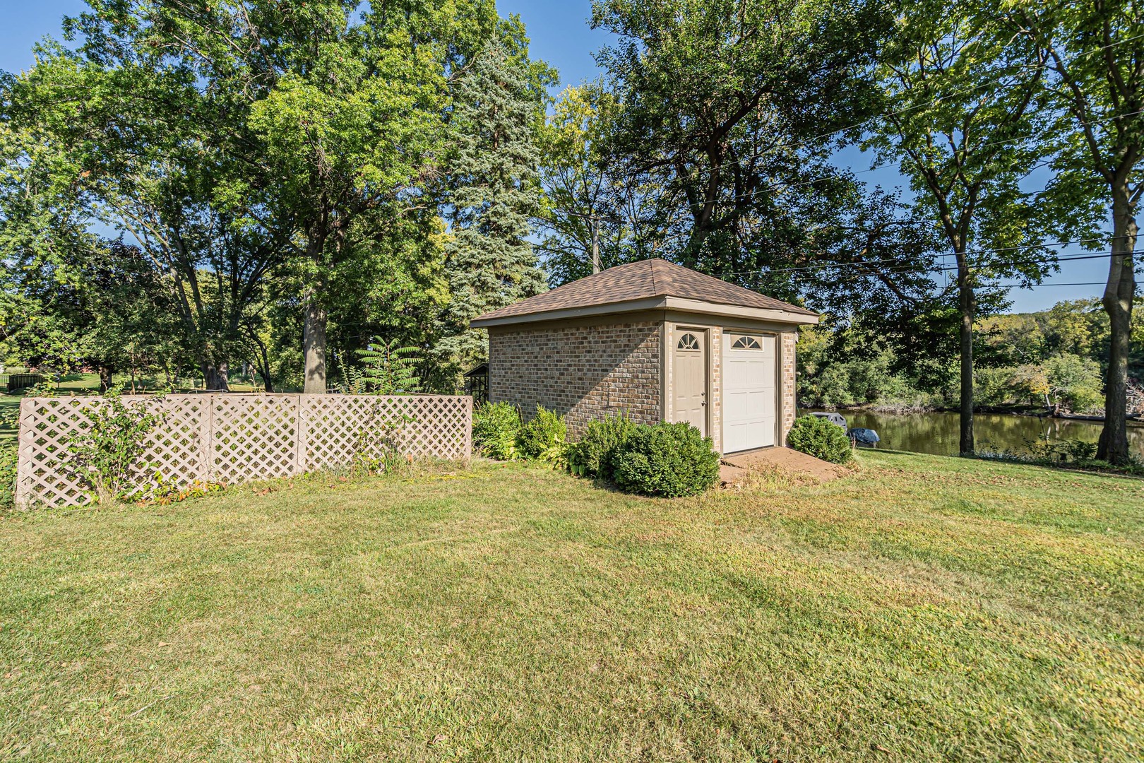 114 Riverview Court, Oswego, IL 60543