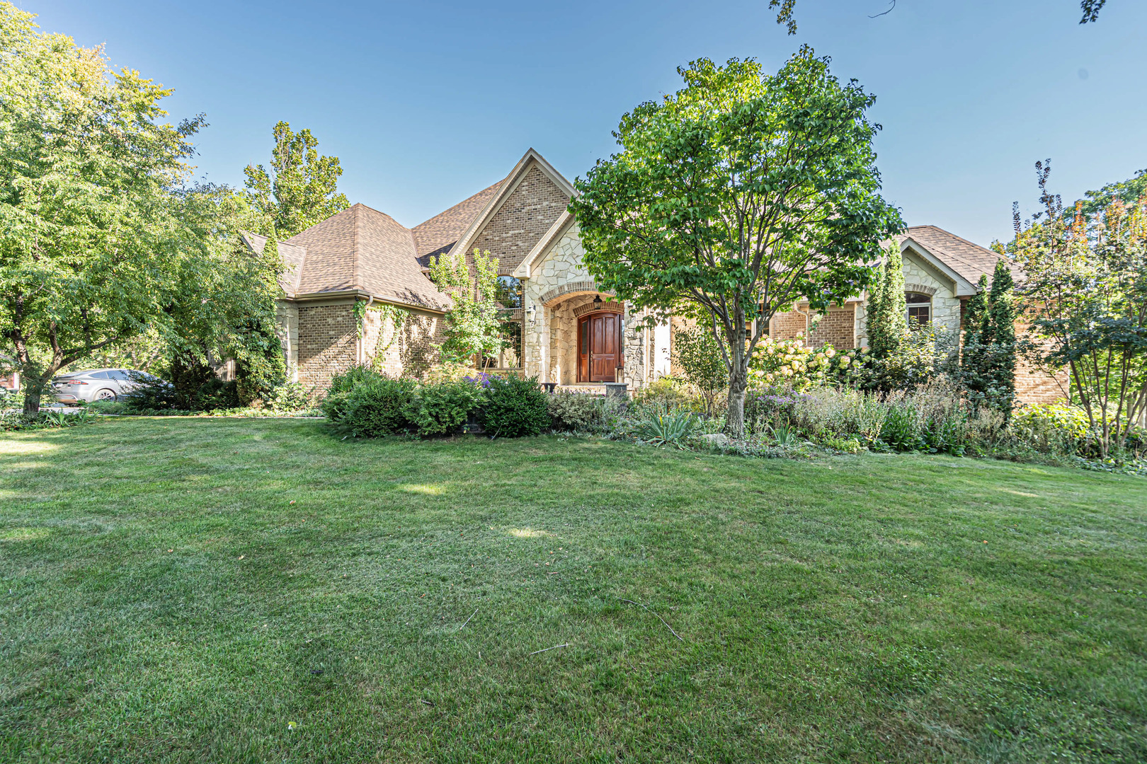 114 Riverview Court, Oswego, IL 60543