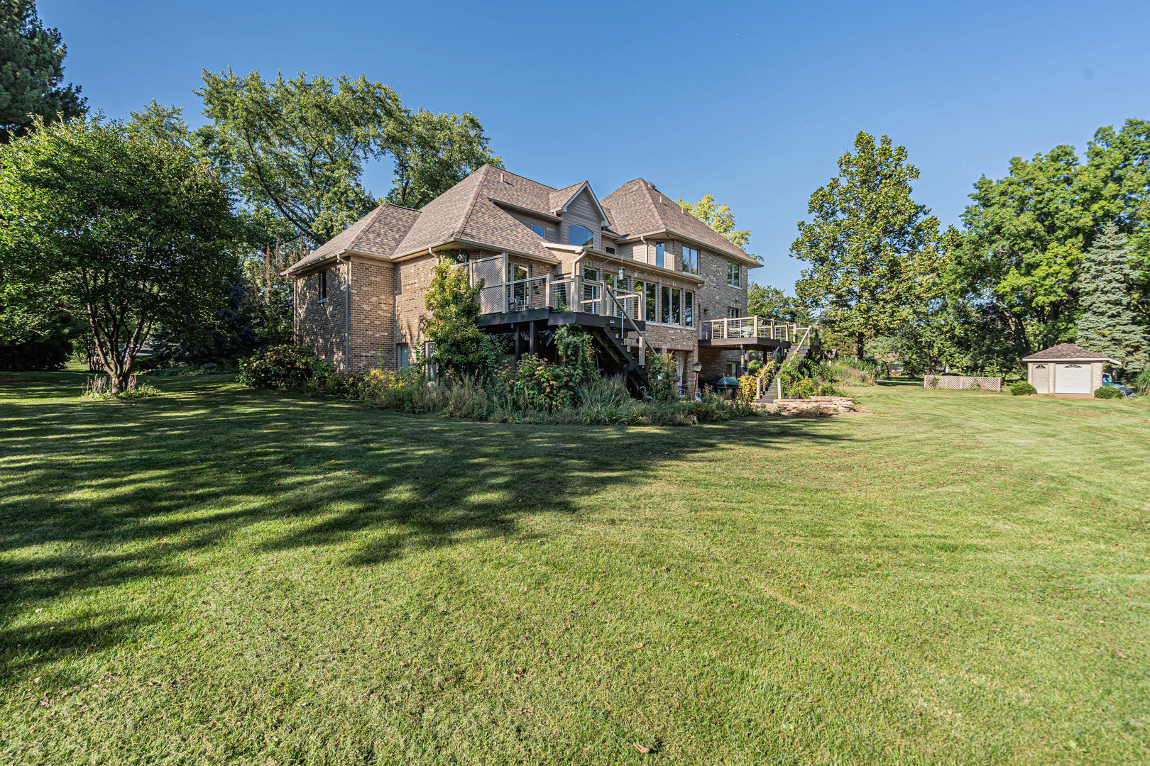 114 Riverview Court, Oswego, IL 60543