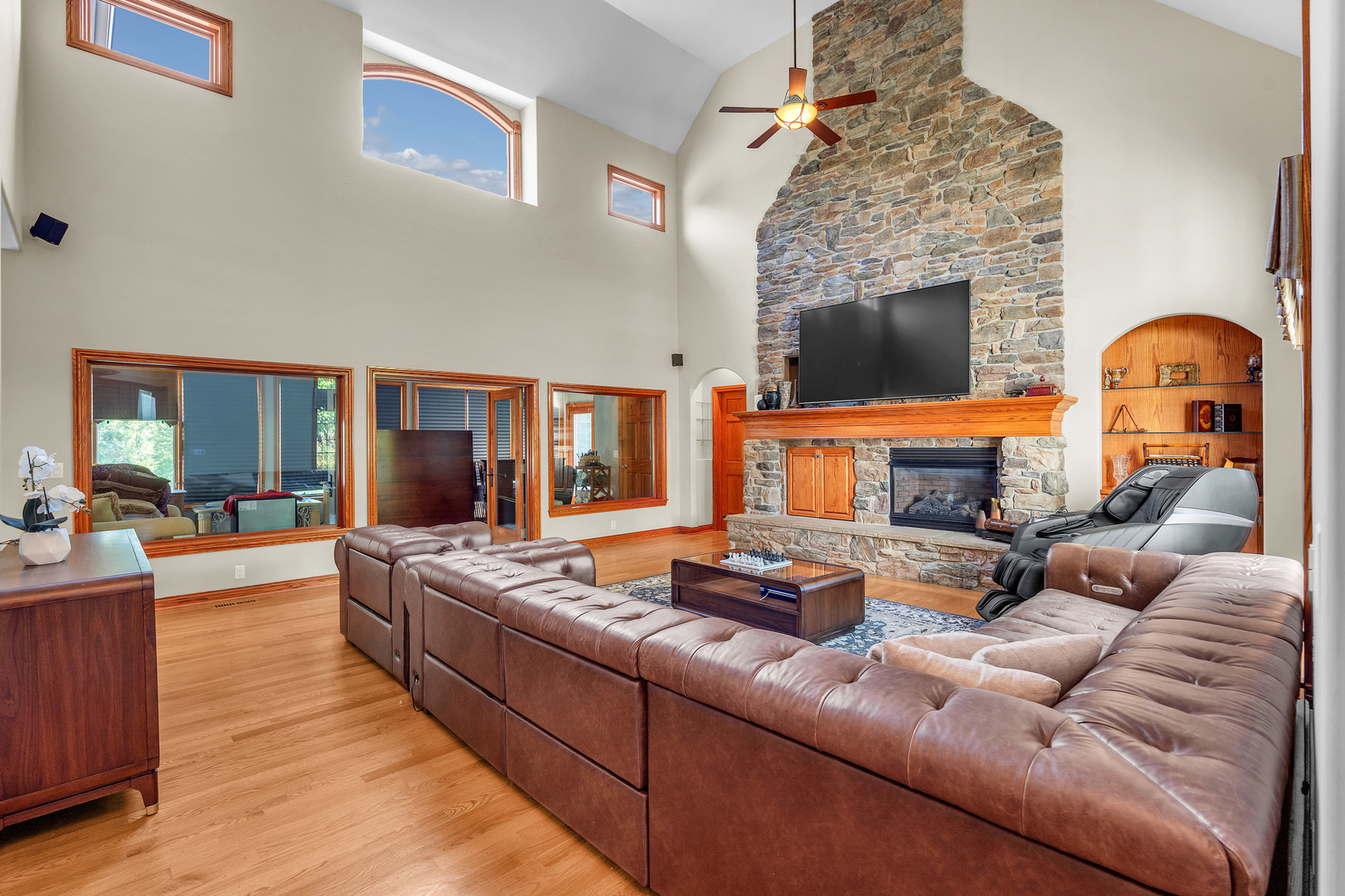 114 Riverview Court, Oswego, IL 60543