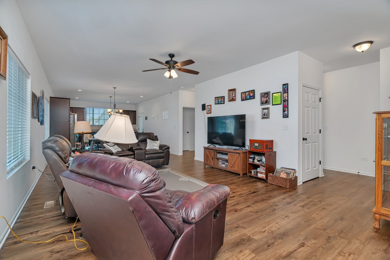 25626 S Geraldine Court, Channahon, IL 60410