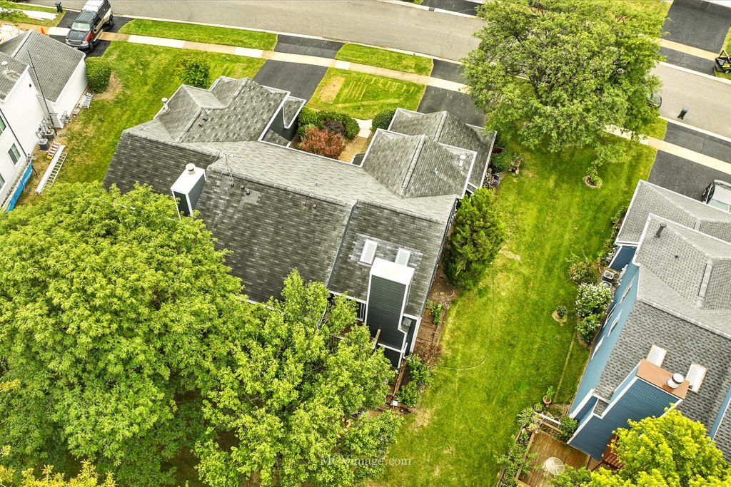 2486 Brunswick Circle #A2, Woodridge, IL 60517