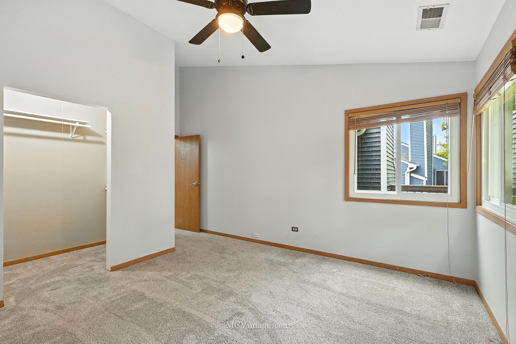 2486 Brunswick Circle #A2, Woodridge, IL 60517