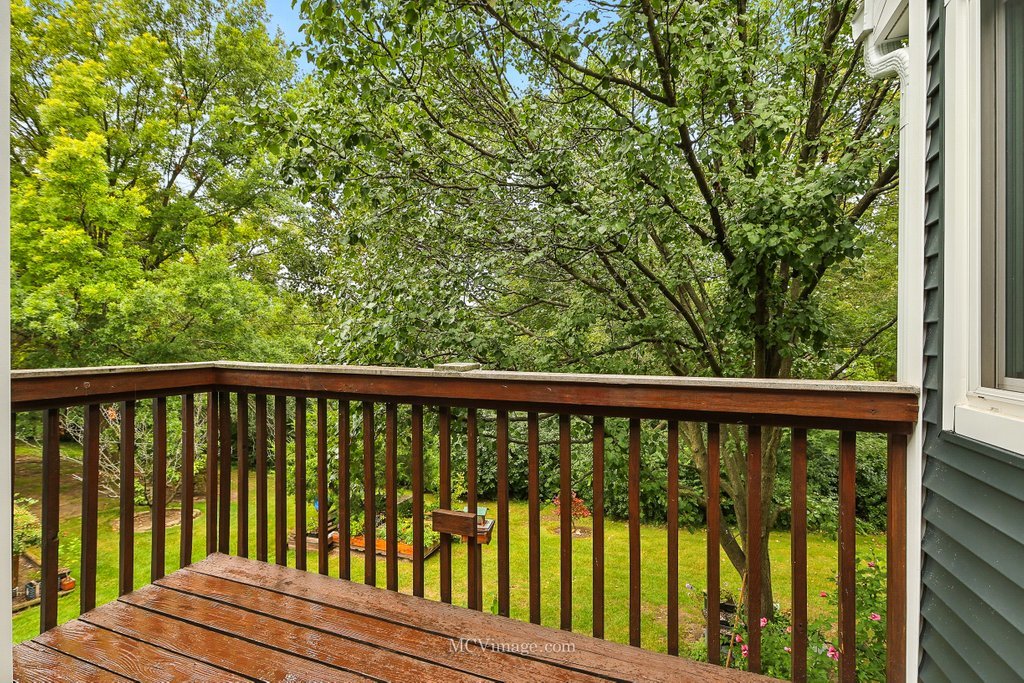 2486 Brunswick Circle #A2, Woodridge, IL 60517