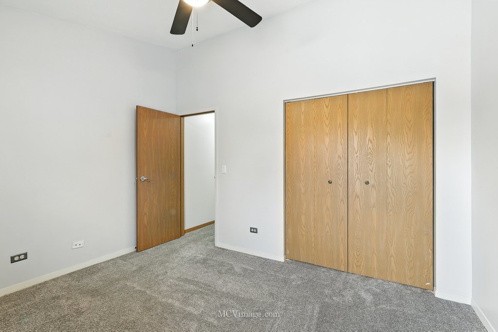 2486 Brunswick Circle #A2, Woodridge, IL 60517