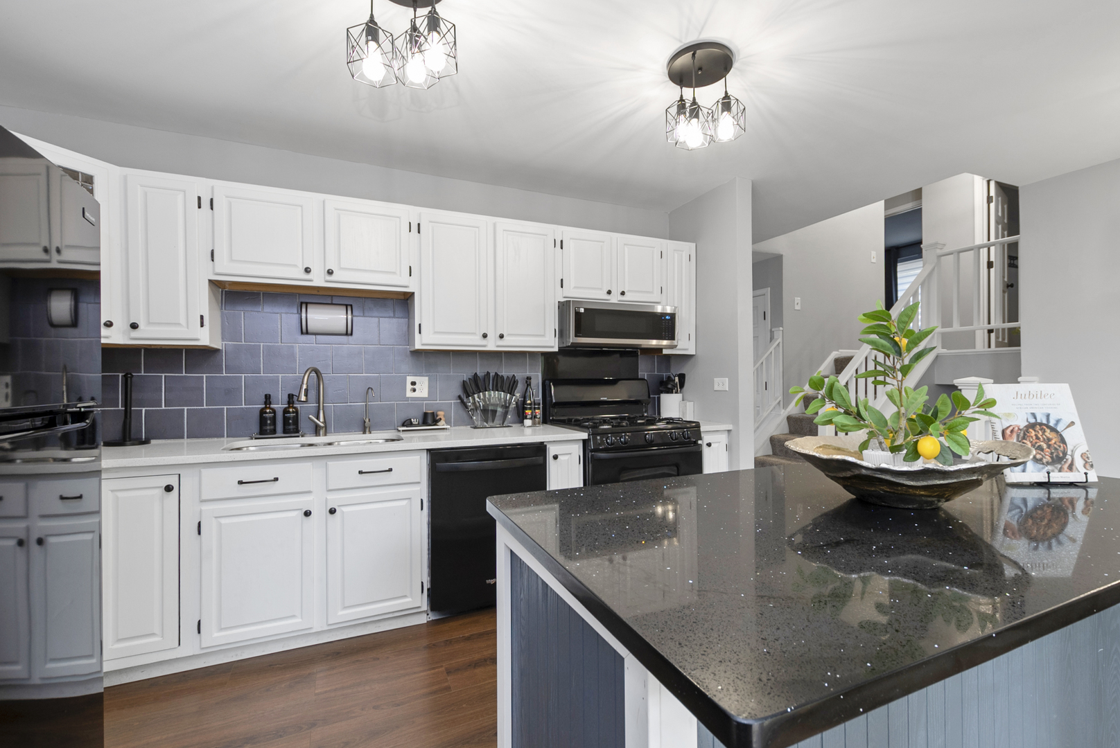 225 Kedvale Court, Bolingbrook, IL 60440