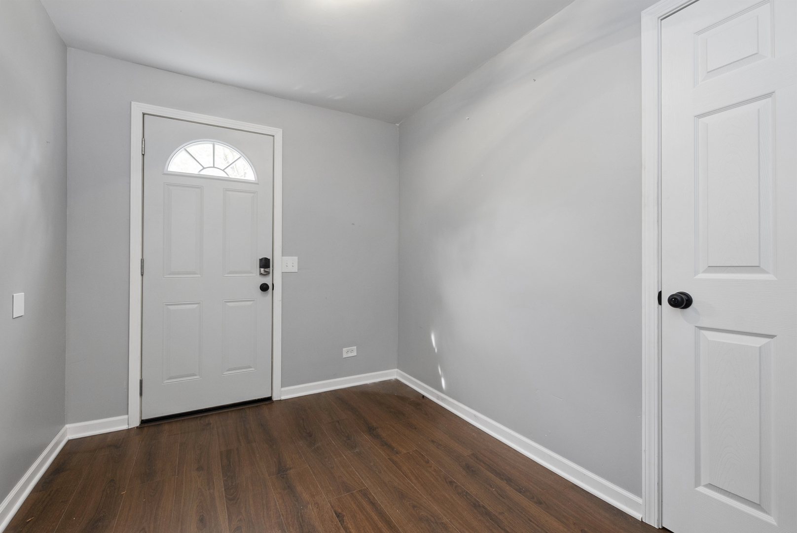 225 Kedvale Court, Bolingbrook, IL 60440