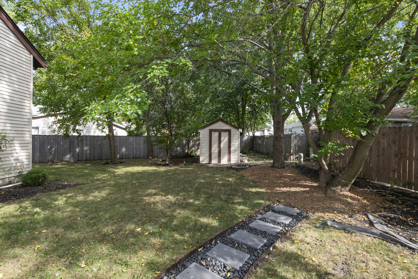 225 Kedvale Court, Bolingbrook, IL 60440