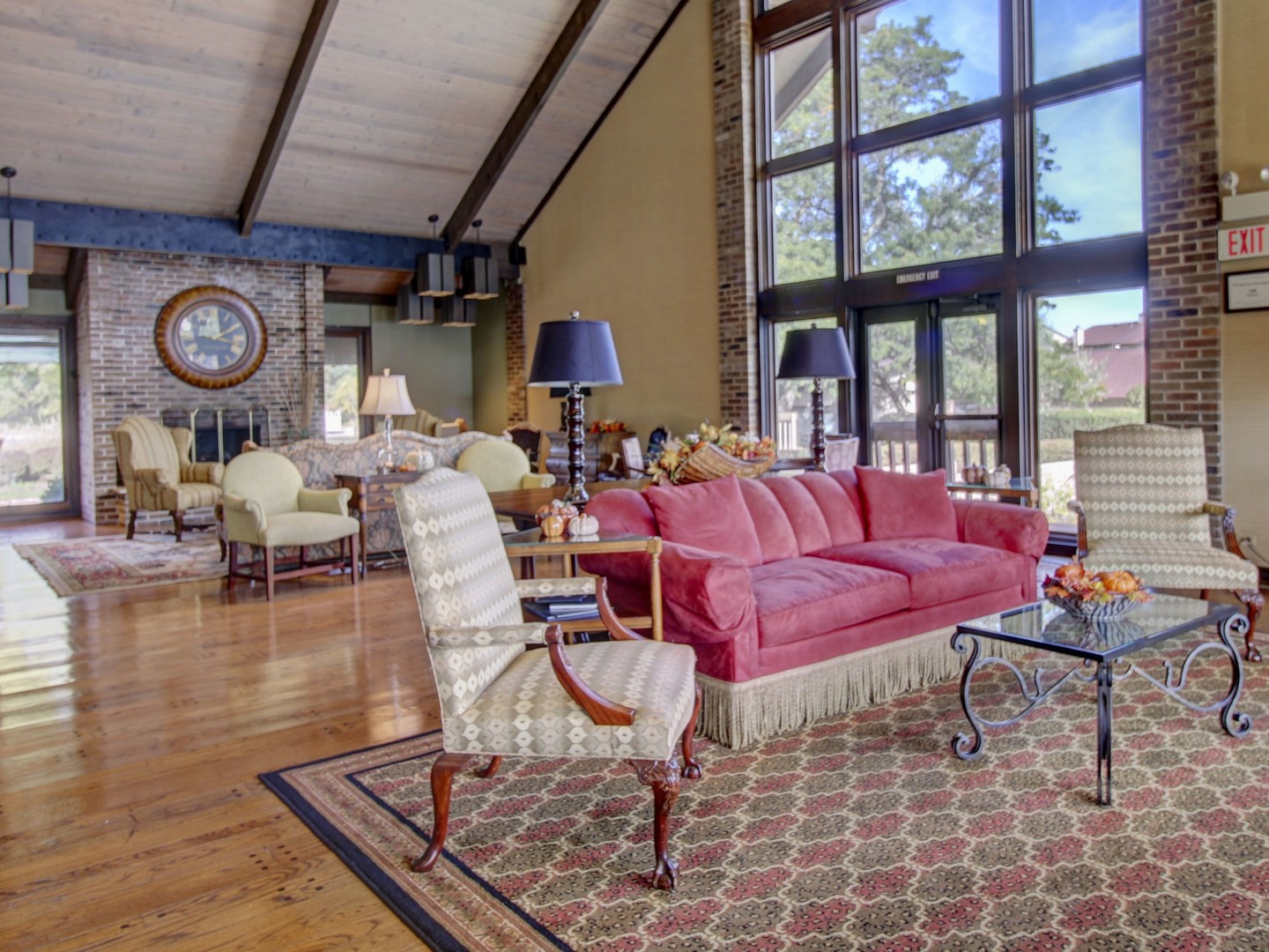 77 Lake Hinsdale Drive #103, Willowbrook, IL 60527