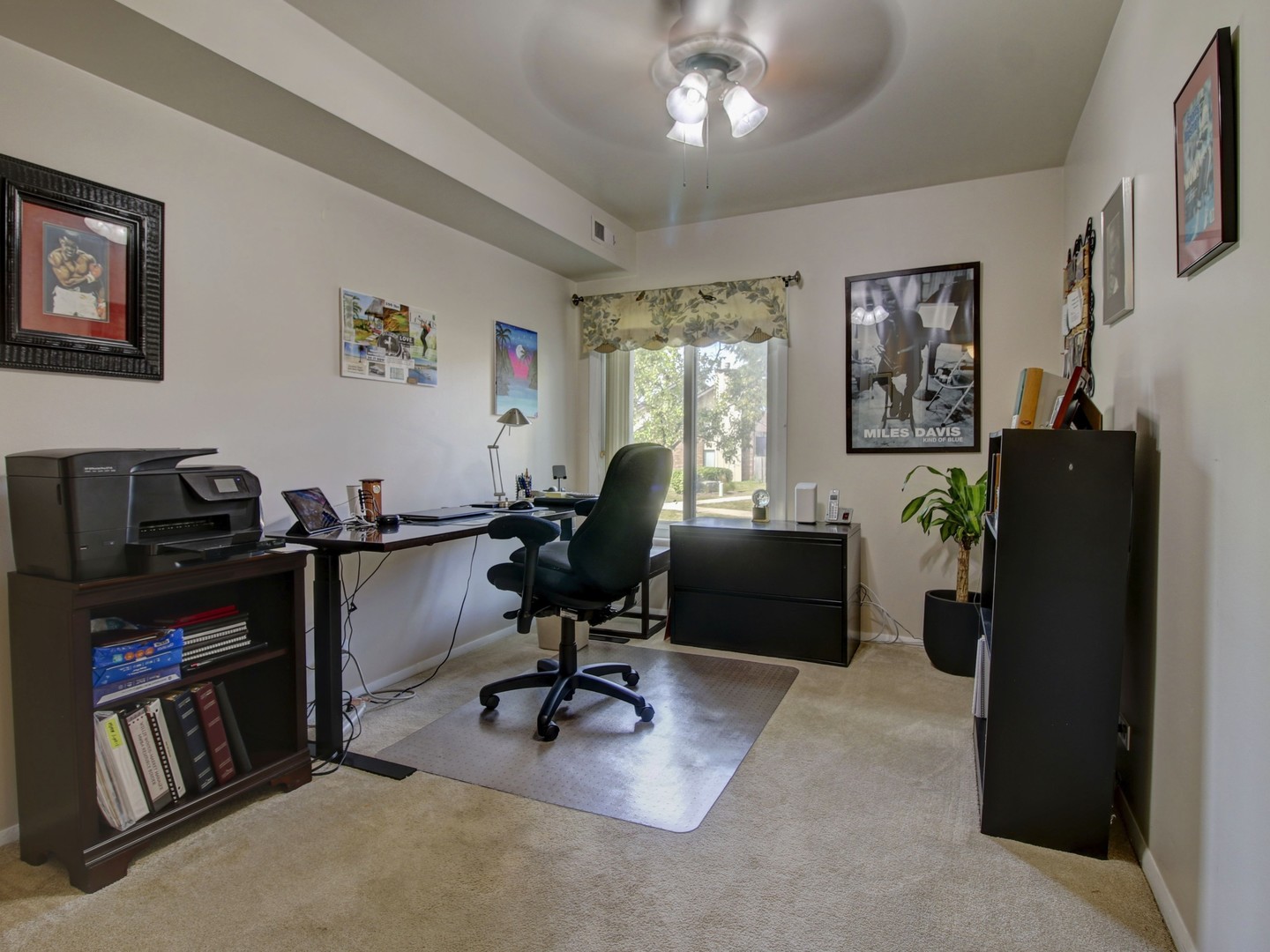 77 Lake Hinsdale Drive #103, Willowbrook, IL 60527