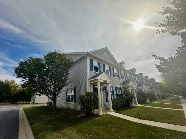 2258 Georgetown Circle #2258, Aurora, IL 60503