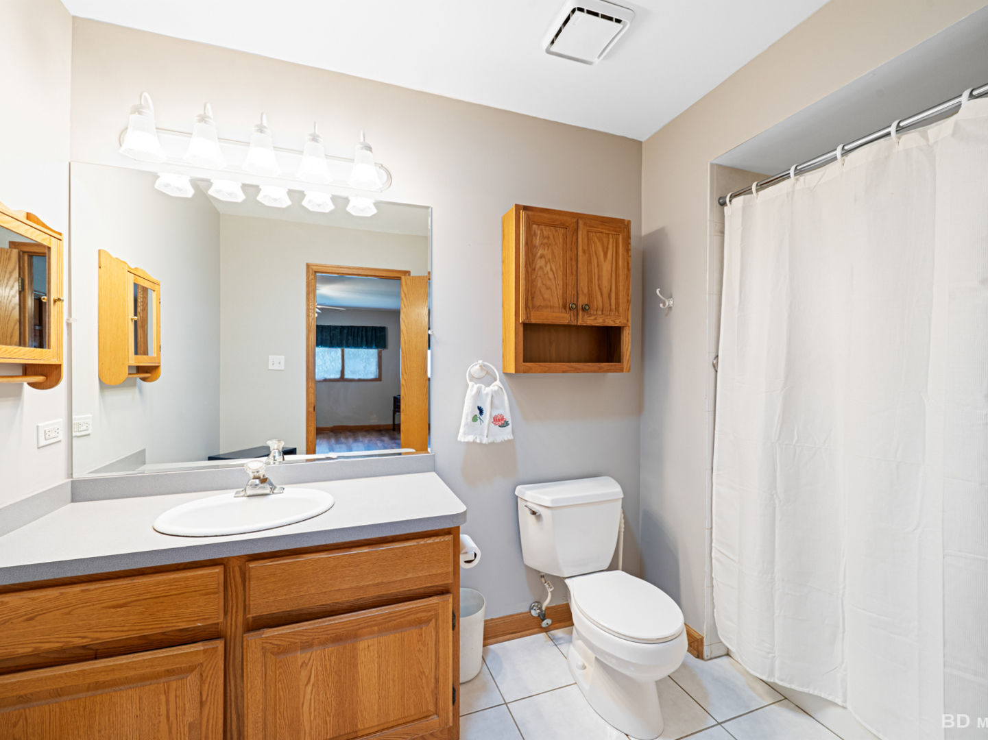 16139 Lake Villa Avenue, Tinley Park, IL 60477