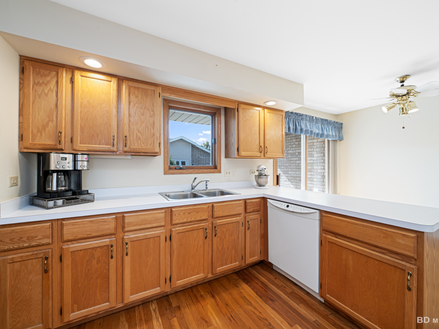 16139 Lake Villa Avenue, Tinley Park, IL 60477