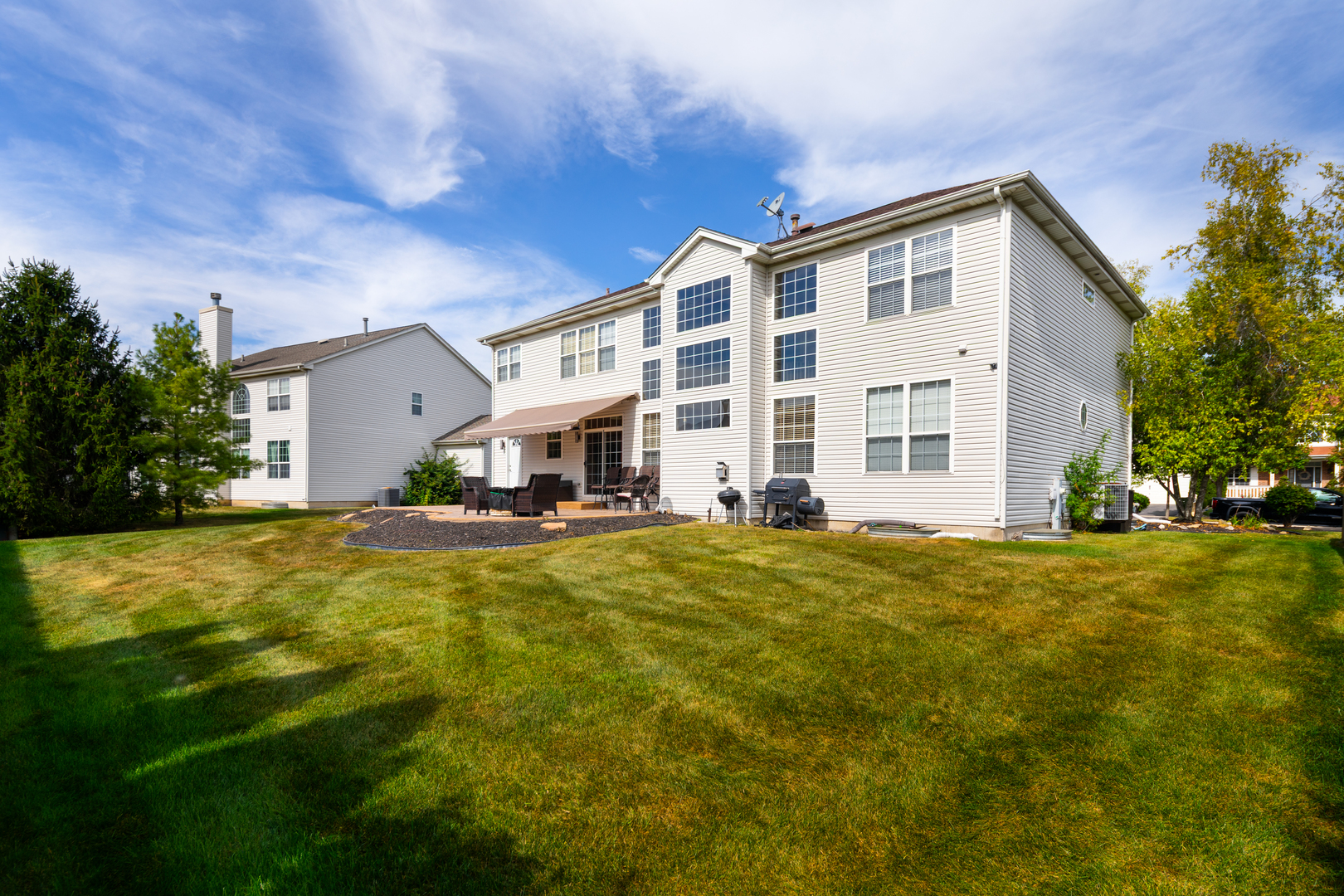 2151 KEMMERER Lane, Bolingbrook, IL 60490