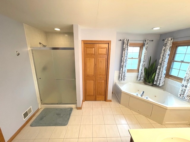 25200 W Pawnee Lane, Channahon, IL 60410