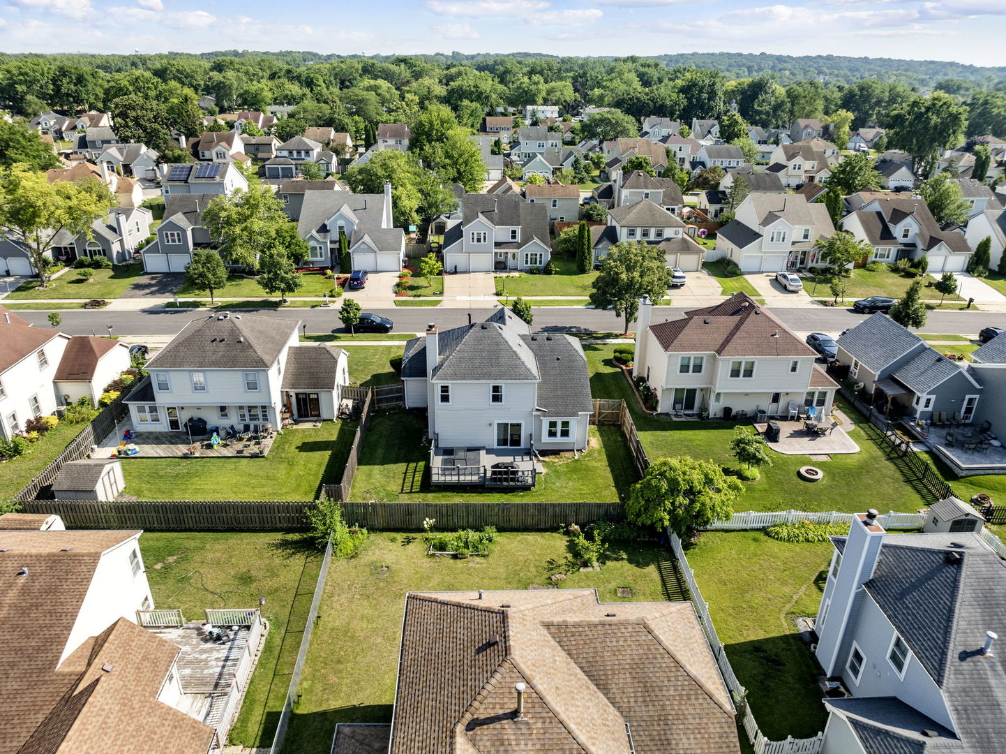 24 Fillmore Lane, Streamwood, IL 60107