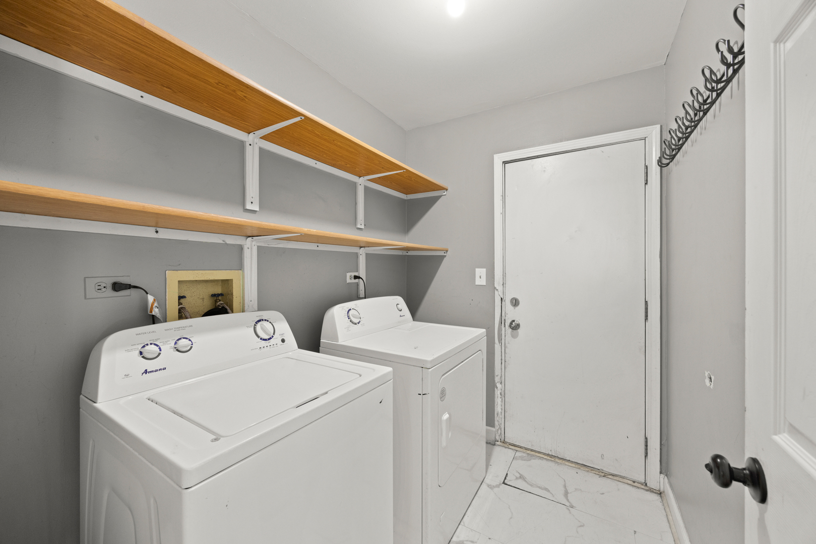 1925 Grosse Pointe Court, Hanover Park, IL 60133