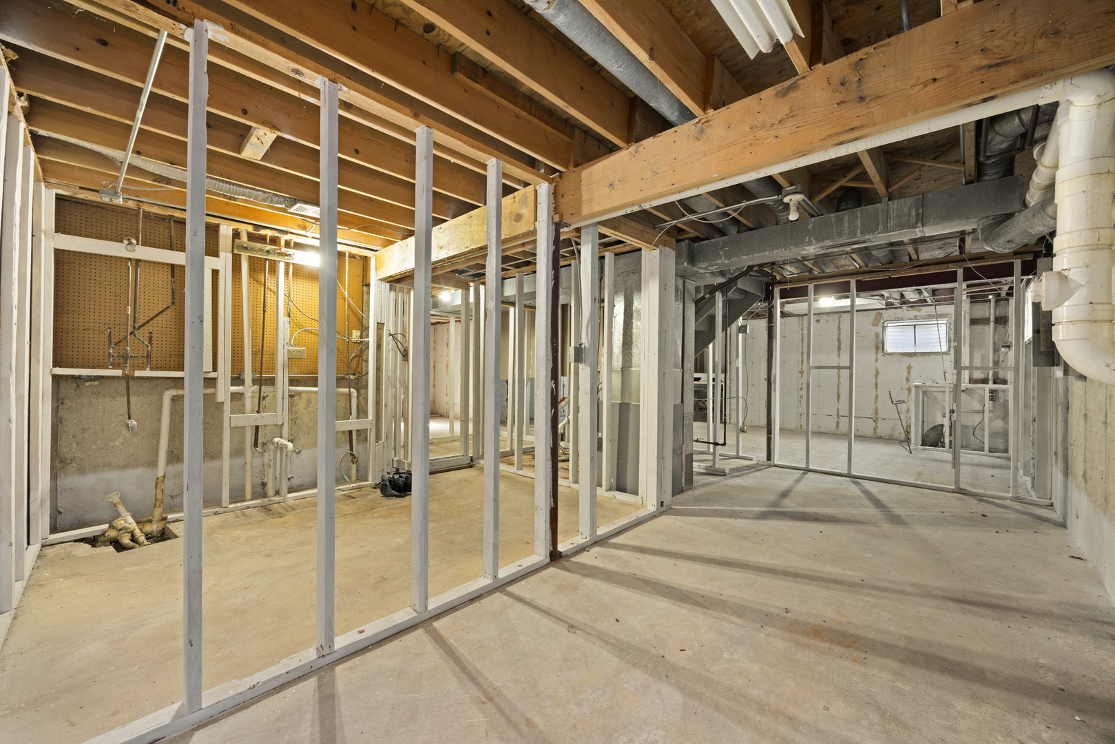 1925 Grosse Pointe Court, Hanover Park, IL 60133