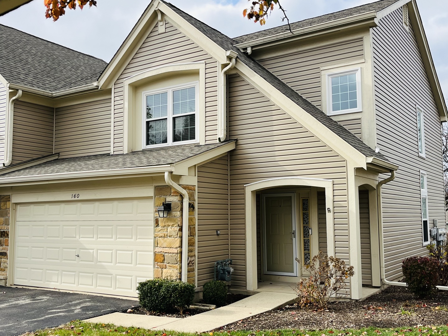 160 Holmes Way #160, Schaumburg, IL 60193
