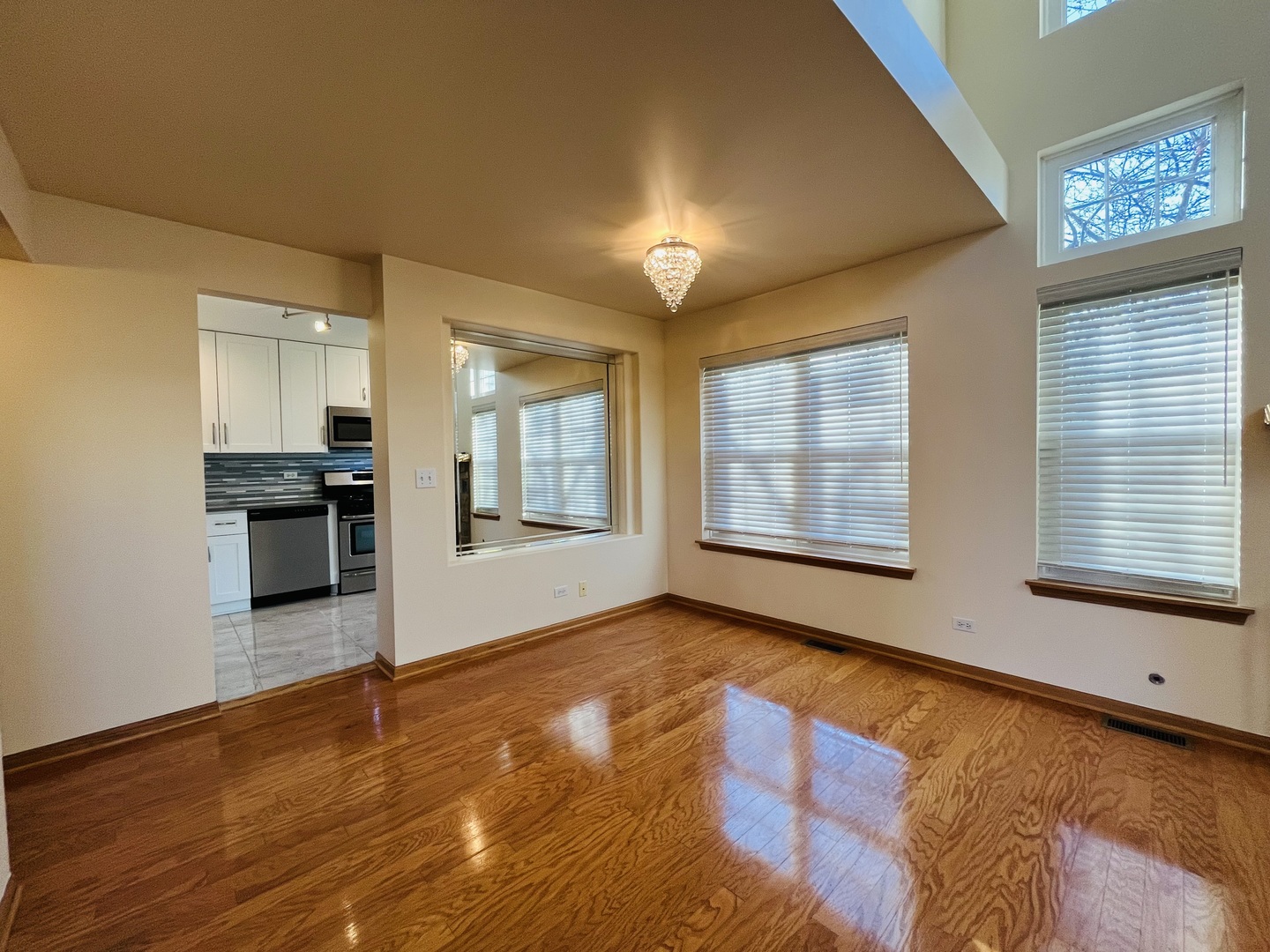 160 Holmes Way #160, Schaumburg, IL 60193