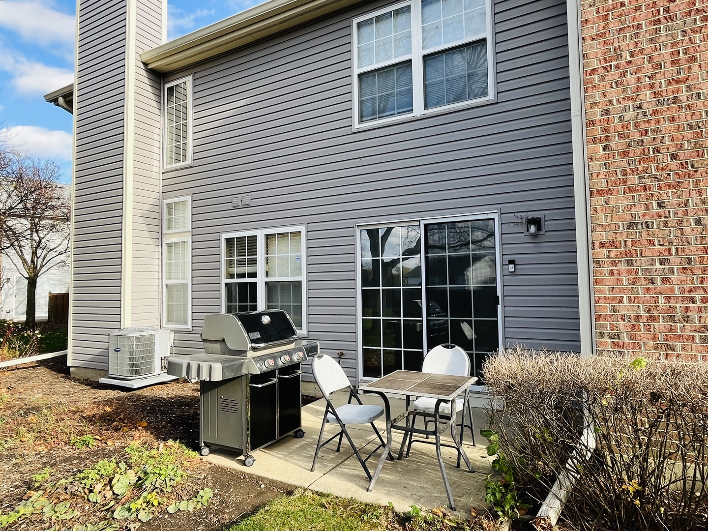 160 Holmes Way #160, Schaumburg, IL 60193
